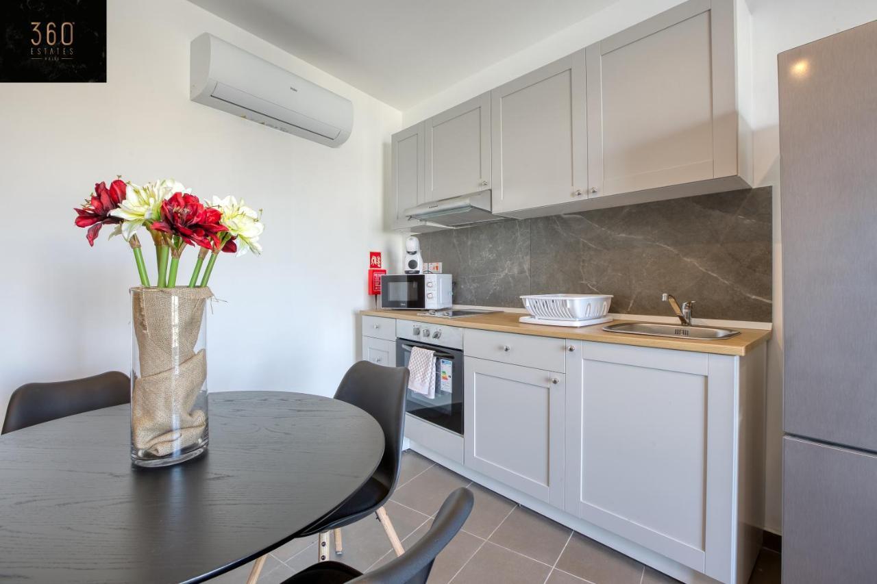 Gzira'S Seashore Stayaway Close To Manuel Island Luaran gambar